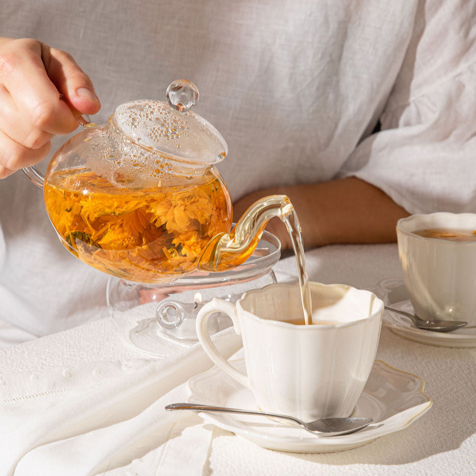 Relax, bloom and chat